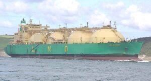Transportation of liquefied natural gas by ship